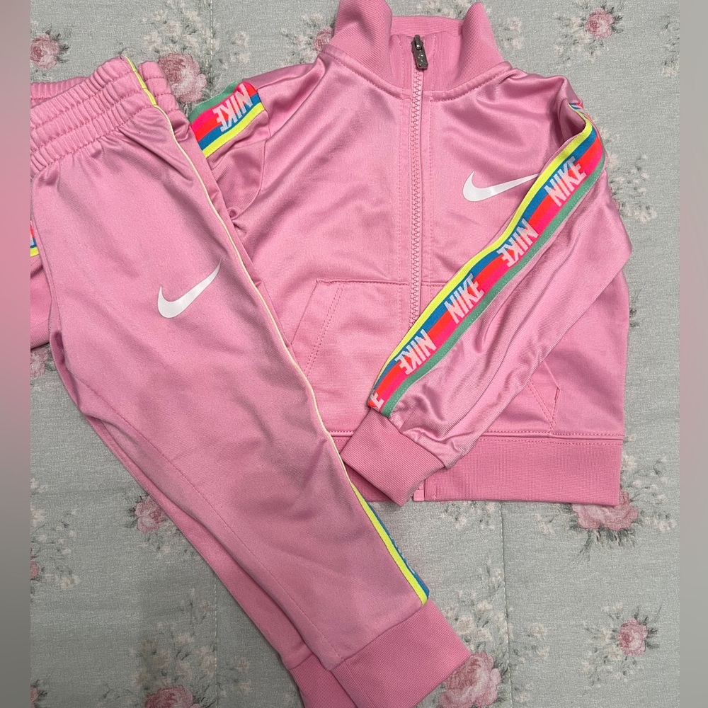 Nice track suit